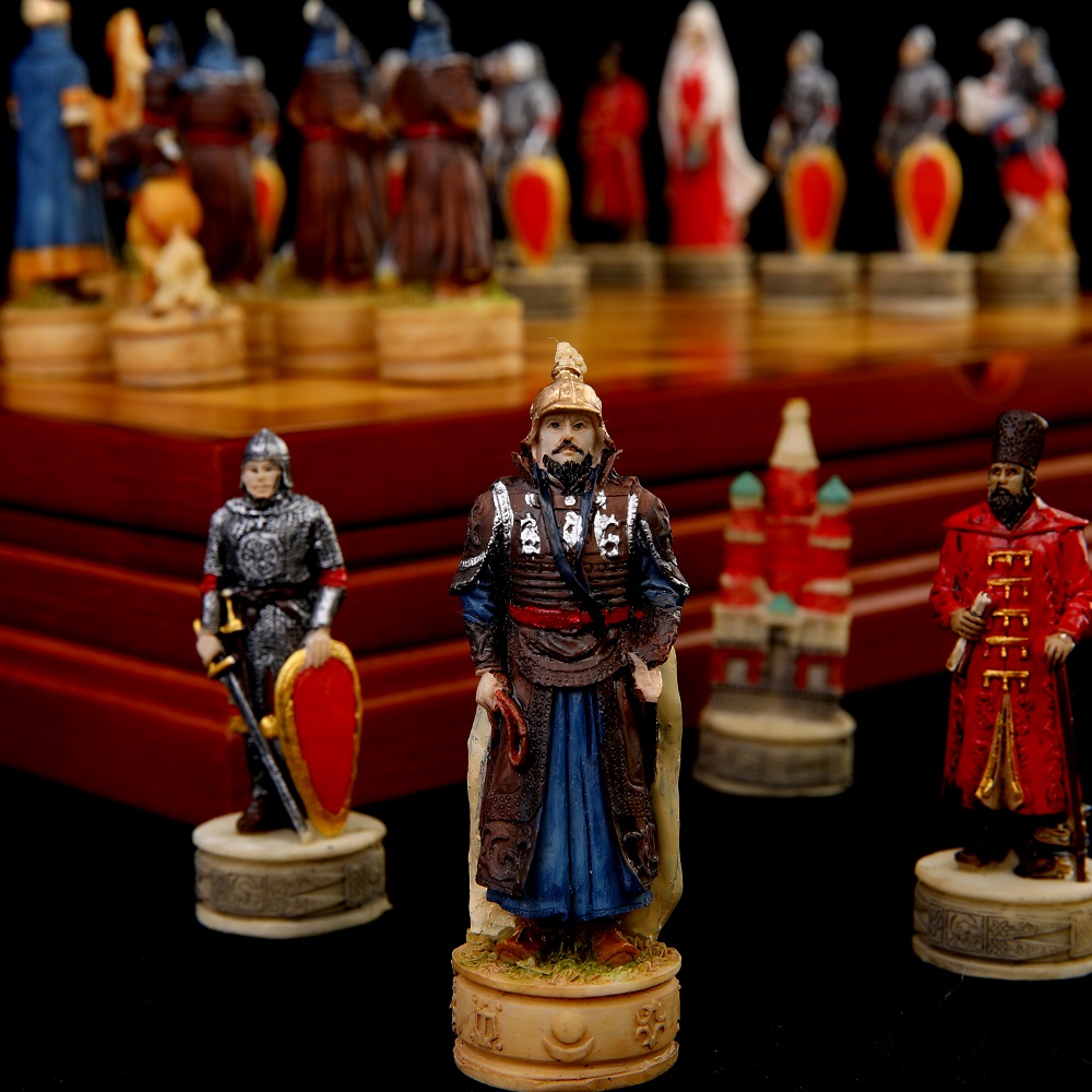 War-themed Chess Set Genghis K - Board Game Yearbook review and price